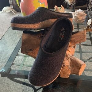 German Haflinger Grizzly Clogs Boiled Wool uppers Cork-latex Footbeds